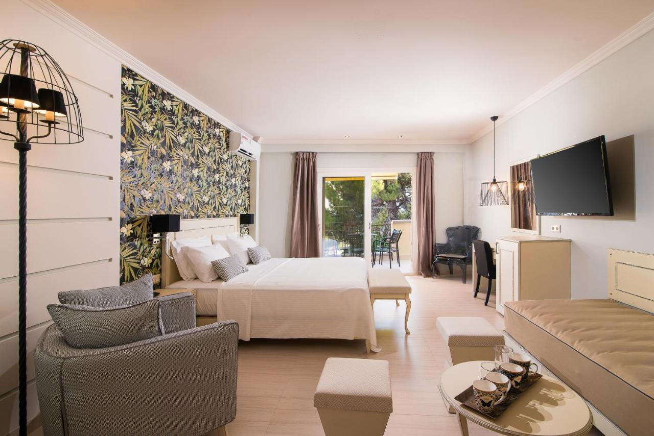 Neikos Mediterraneo Luxury Suites ハニオティス エクステリア 写真