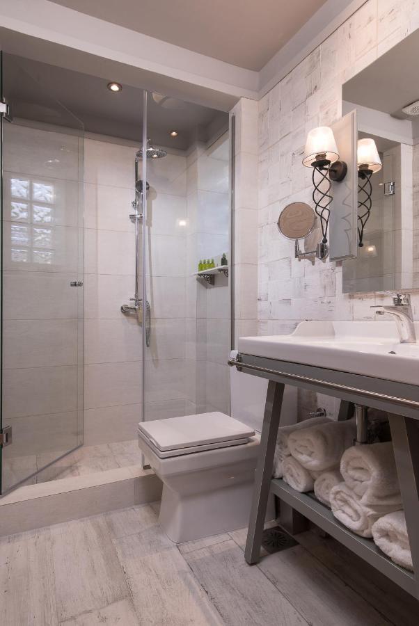 Neikos Mediterraneo Luxury Suites ハニオティス エクステリア 写真
