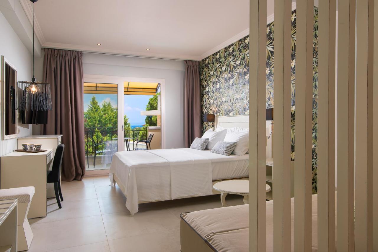 Neikos Mediterraneo Luxury Suites ハニオティス エクステリア 写真