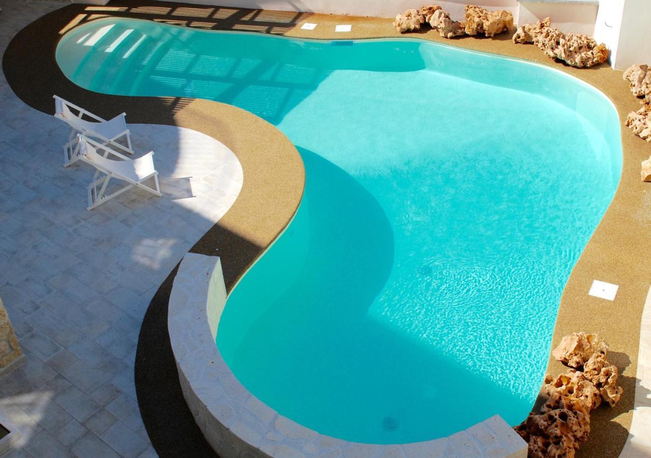 Neikos Mediterraneo Luxury Suites ハニオティス エクステリア 写真