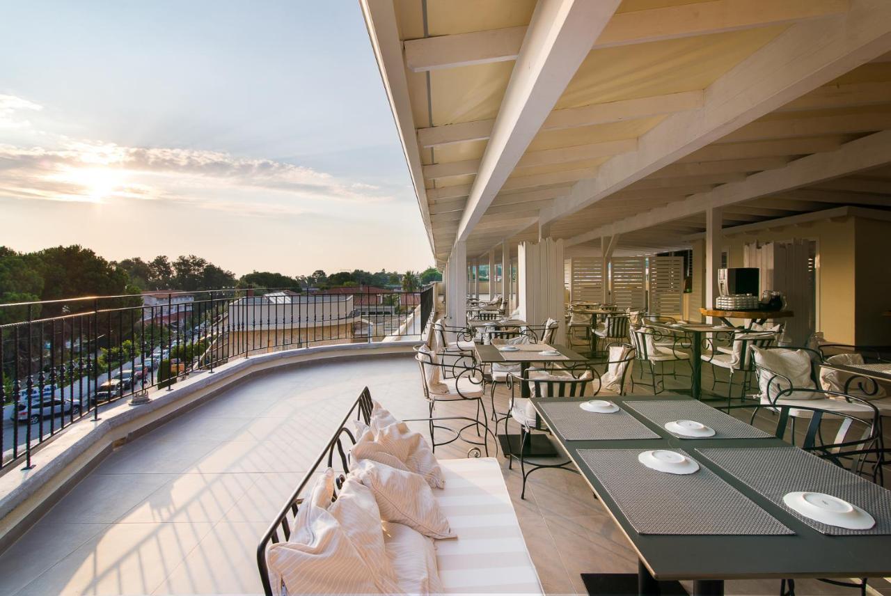 Neikos Mediterraneo Luxury Suites ハニオティス エクステリア 写真